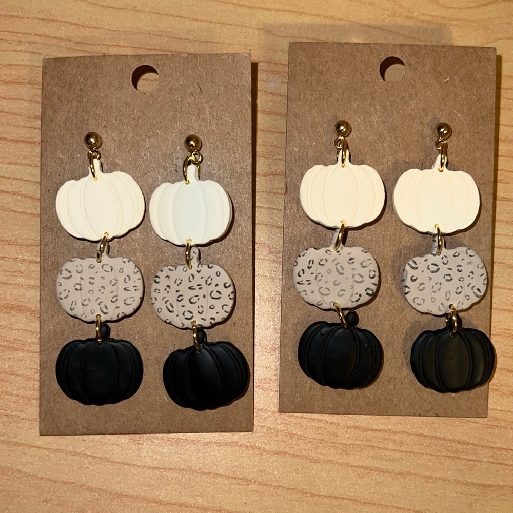 Pumpkin dangle earrings